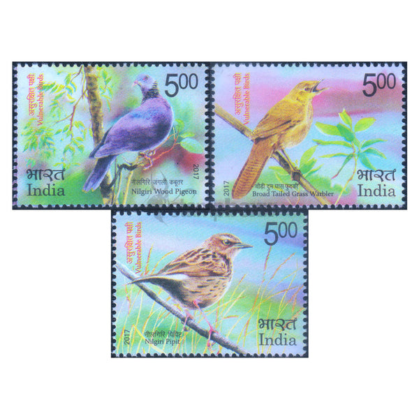 VULNERABLE BIRDS 3v 2017 MNH