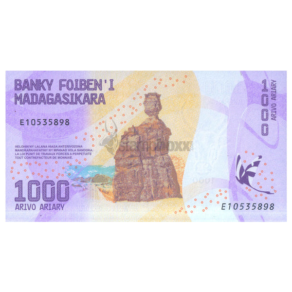 MADAGASCAR 1000 ARIARYS 2017 P-100 UNC