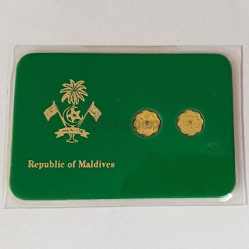 MALDIVES 1 LAARI 1986 GOLD HOLE COIN 2 COIN FOLDER