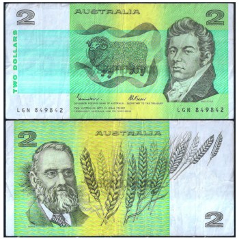 AUSTRALIA 2 DOLLARS 1974-85 P-43 USED SERIAL 9842